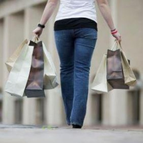 Consumers support UK plastic bag charges