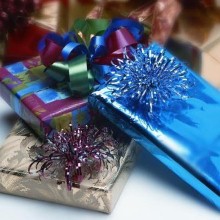 New Jersey elves bring gifts to rehab residents New Jersey elves bring gifts to rehab residents